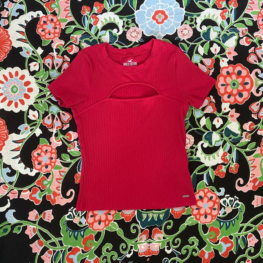 Hollister Red Fitted Cut Out Short Sleeve Tee